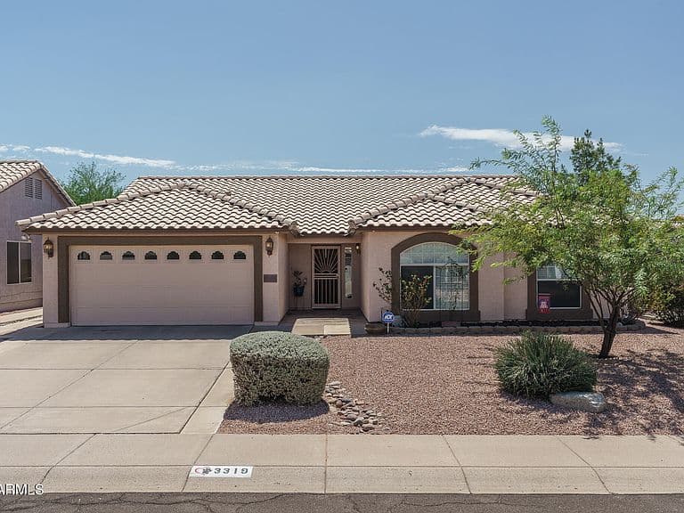 3319 E ROSEMONTE Drive photo 1
