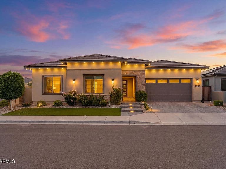1290 E FICUS Way photo 1