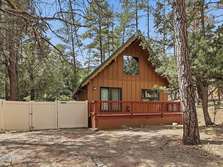 3956 N BLOODY BASIN Road photo 1