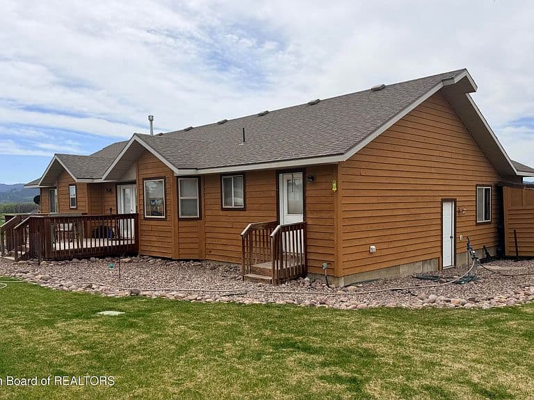 250 Brambleberry Dr photo 5