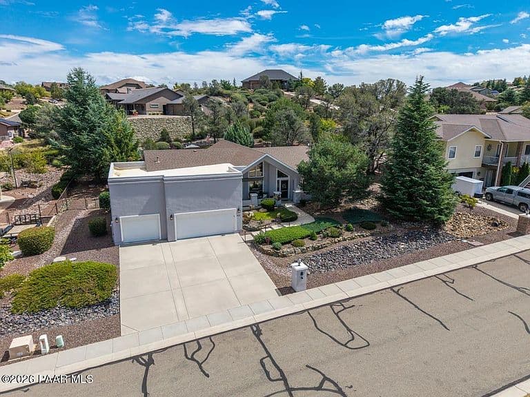 2113 Hibiscus Cir photo 2