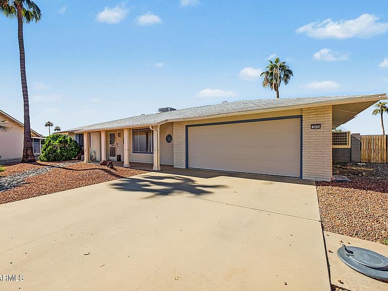 9536 W Briarwood Circle N photo 3