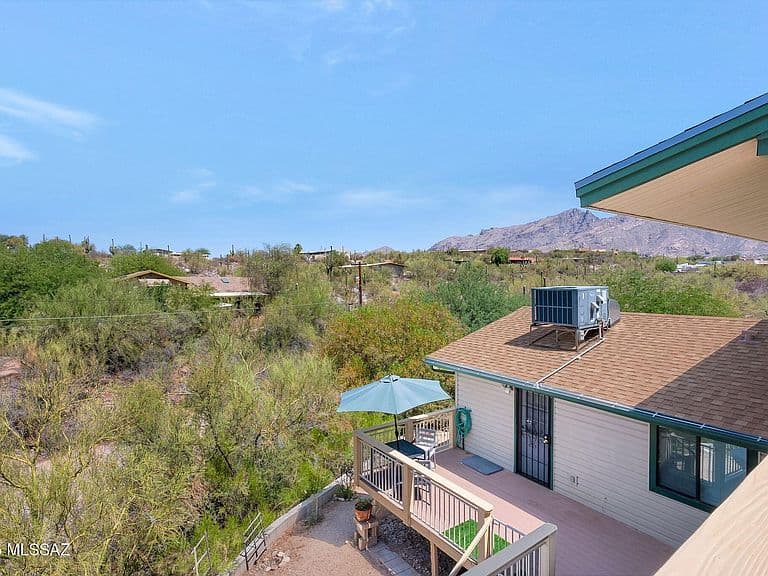 5190 N Camino Esplendora photo 5