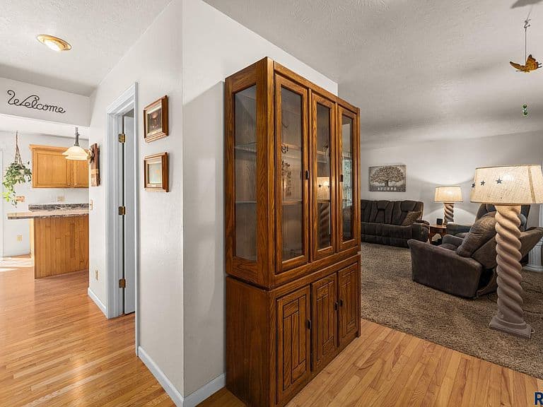 2809 W Delrich Dr photo 4