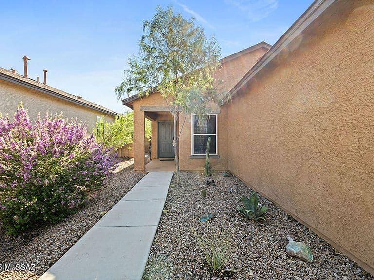6373 S Ambarella Dr photo 3