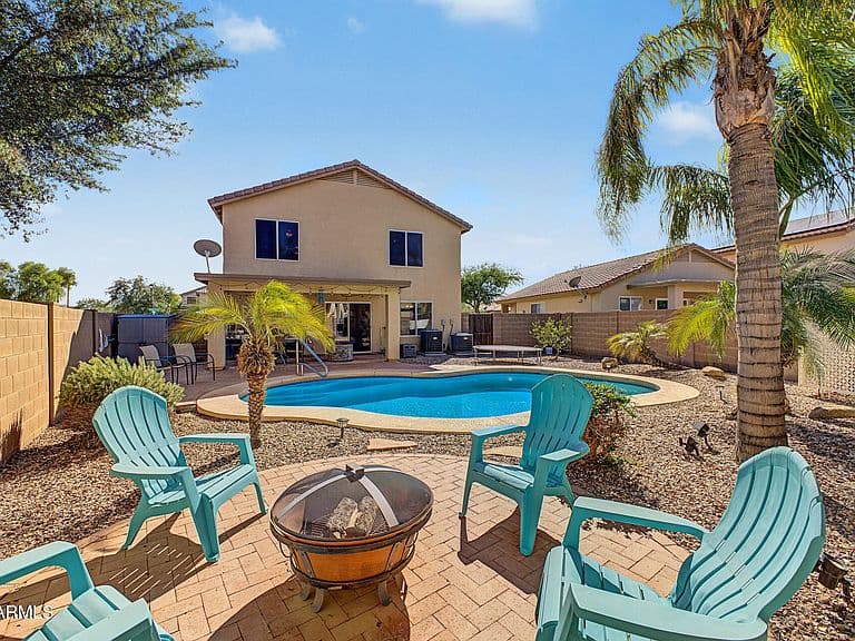 1530 E SAGUARO Trail photo 1