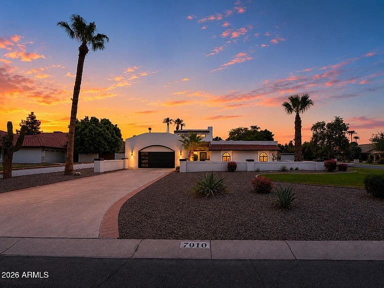7010 W EUGIE Avenue photo 1