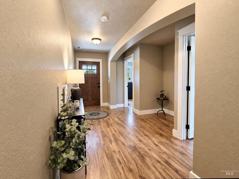4447 N Weston Ave photo 5