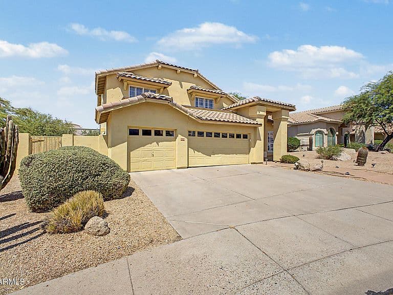 4530 E RANCHO LAREDO Drive photo 4