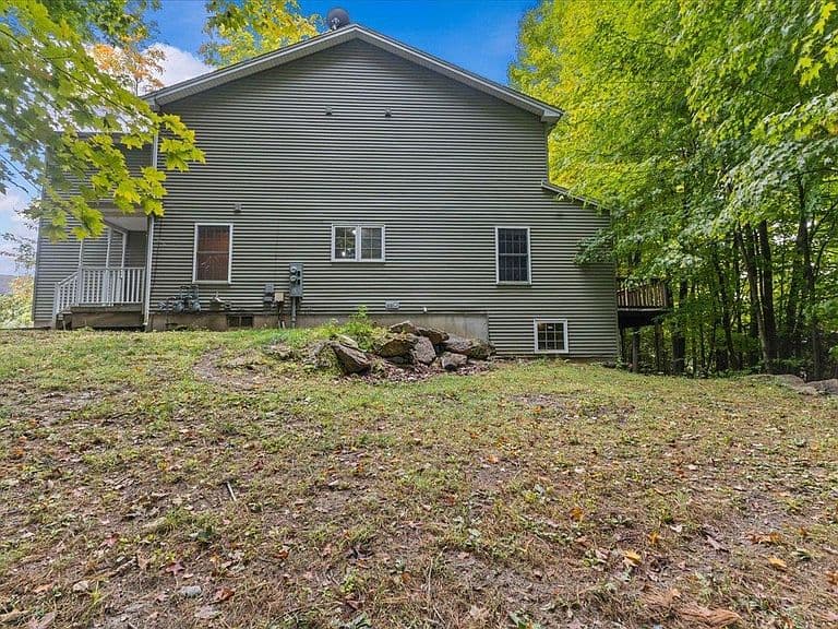 42 Aurora Lane photo 5