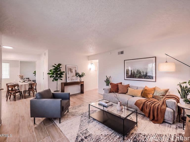 1622 E Campbell Avenue #J photo 1