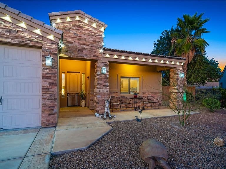 1102 Bella Luna Drive photo 4