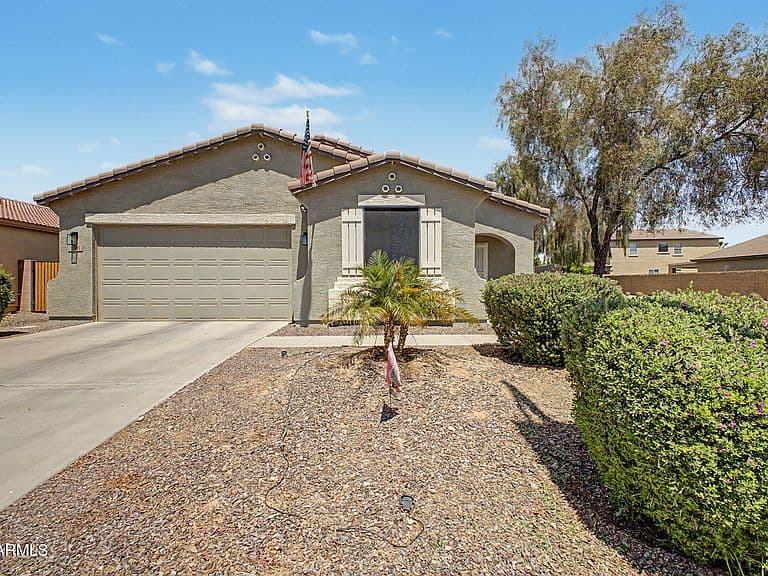 196 E GOLD DUST Way photo 2