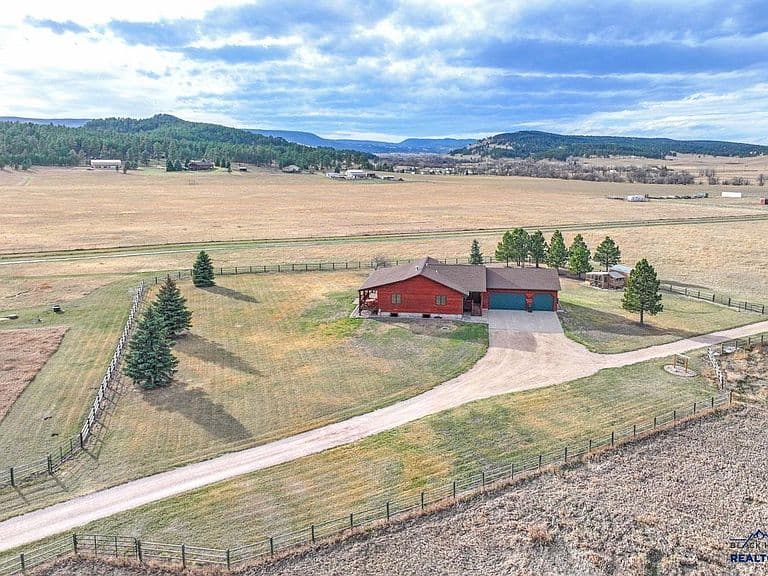 7080 Elk Creek Rd photo 5