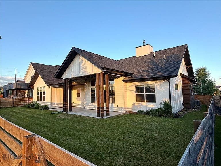 1410 Ryun Sun Way photo 5