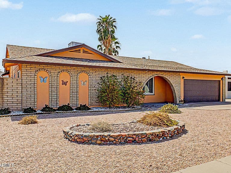 4031 W YUCCA Street photo 1