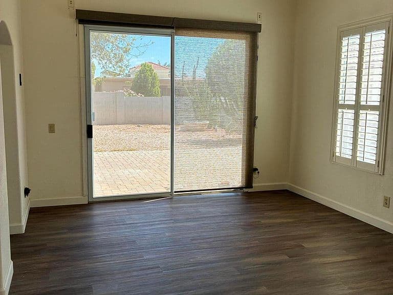 26017 S HOLLYGREEN Drive photo 4