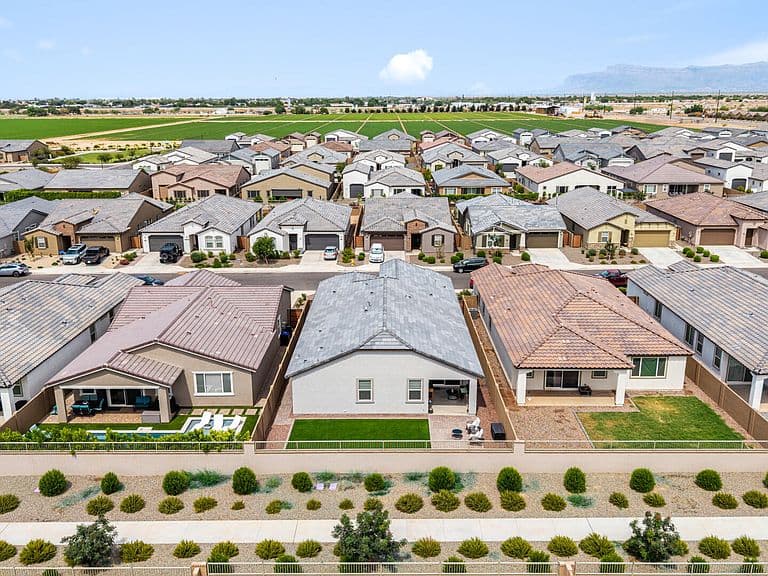 3221 E RANCHHAND Drive photo 3