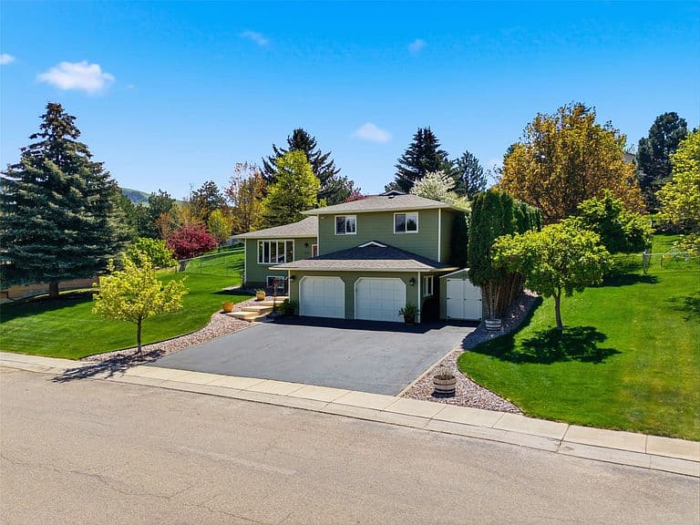 3245 Jack Dr photo 4