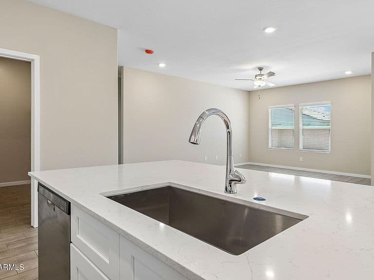 36815 W NINA Street photo 3