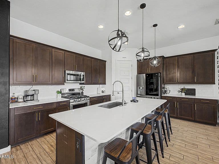 21149 E DOMINGO Road photo 5