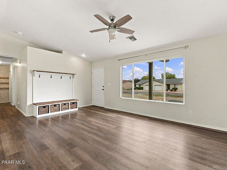 8325 E Lakeshore Dr photo 3