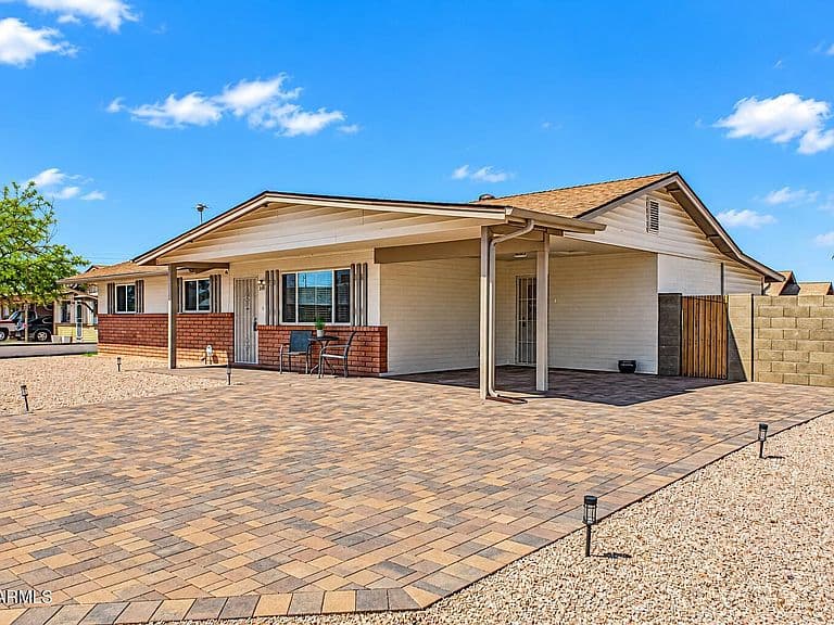 314 W PINON Avenue photo 5