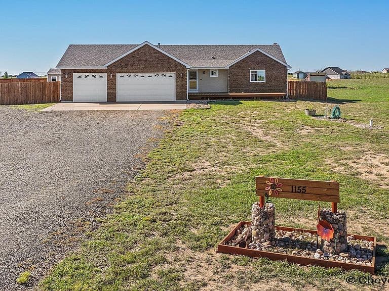 1155 Verlan Way photo 1