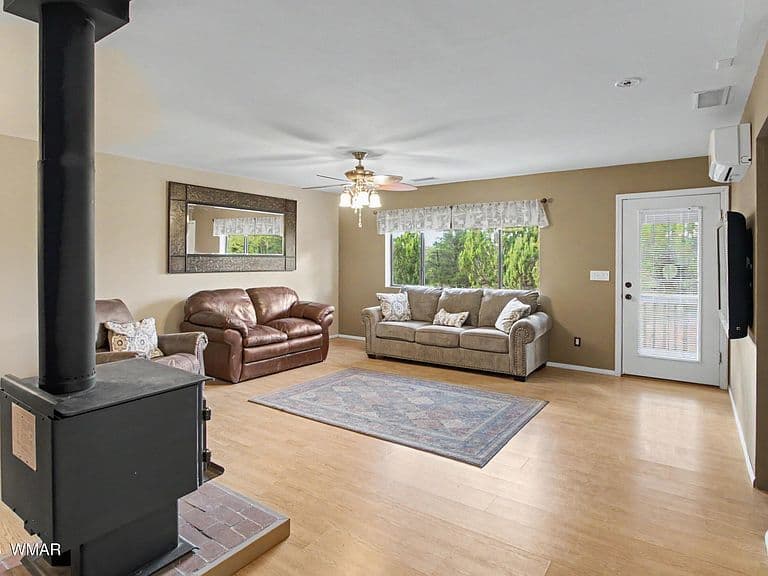 156 County Road 3158 photo 3