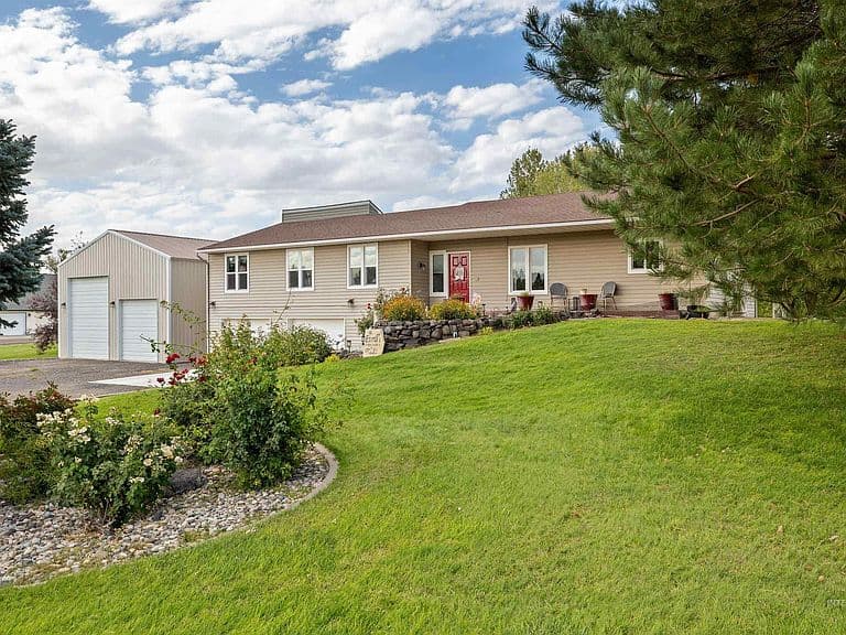 216 W Ranch View Dr photo 1