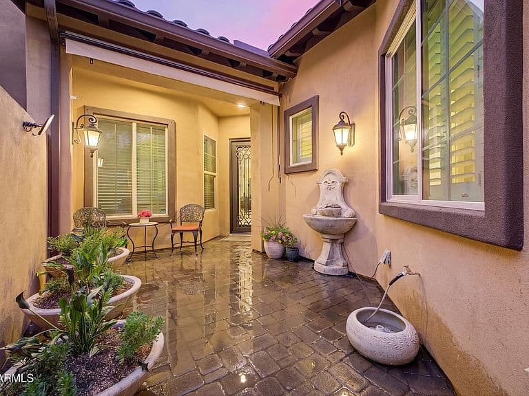 12108 W DESERT MIRAGE Drive photo 3