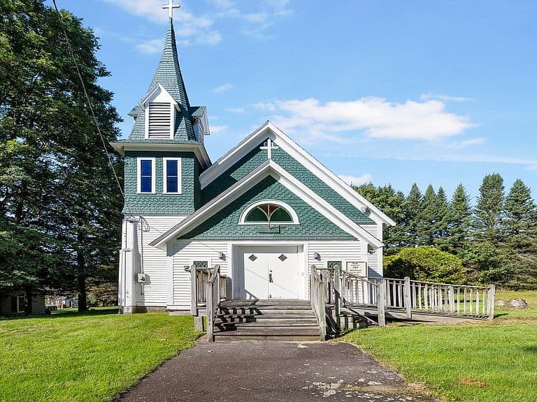 70 South Lunenburg Road photo 3
