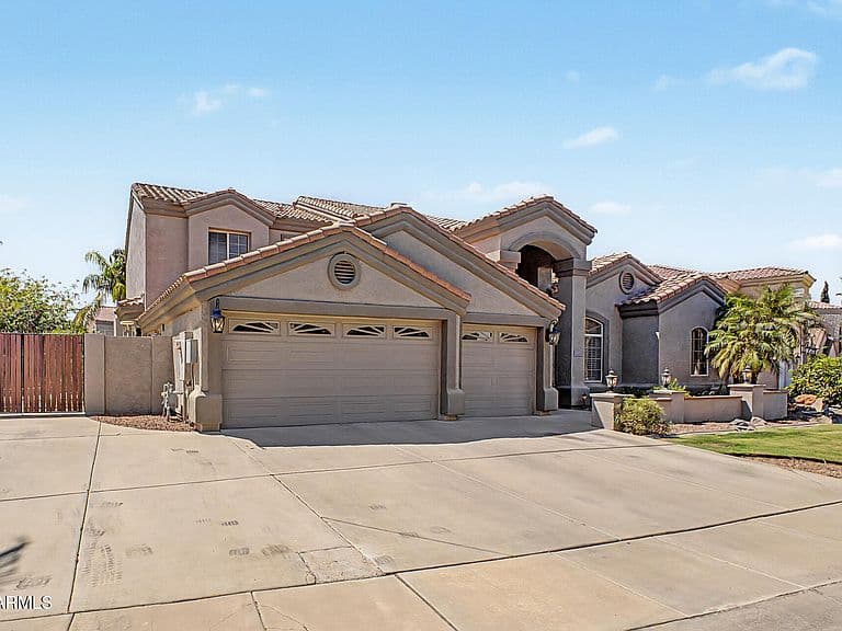 496 N MONDEL Drive photo 4