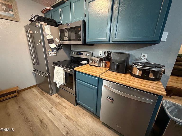 1710 6th Ave NE photo 5