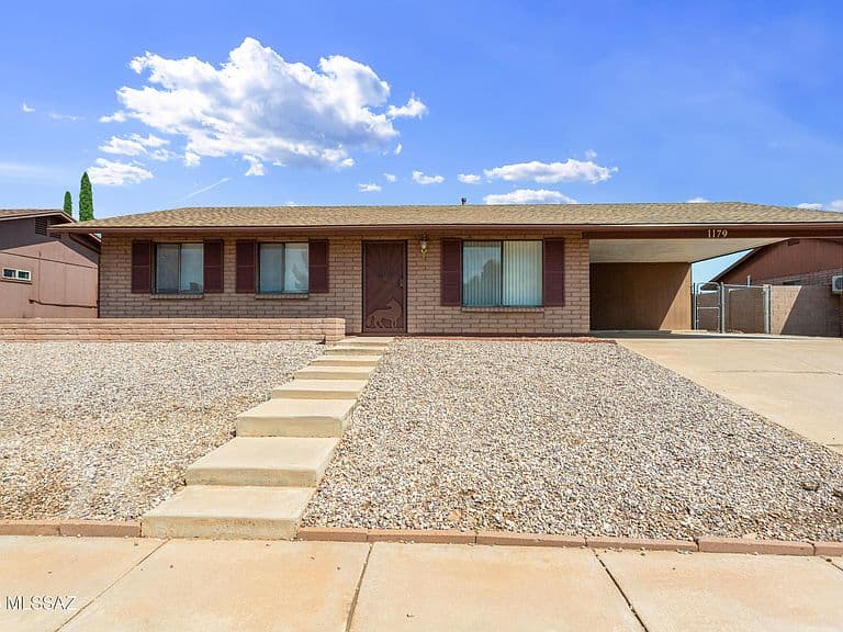 1179 Acacia Dr photo 1
