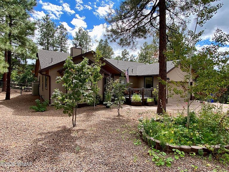 725 Pine Spruce Ln photo 2