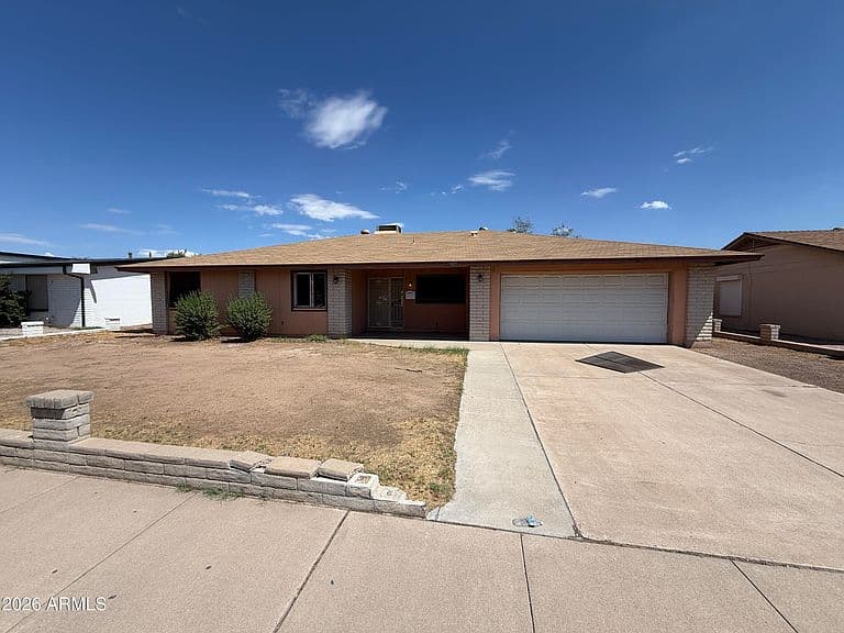 10037 N 43RD Avenue photo 1