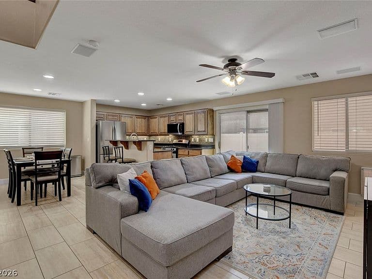 6801 Weeping Fig Ct photo 4