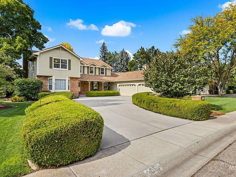 5053 N Fifeshire Pl photo 2