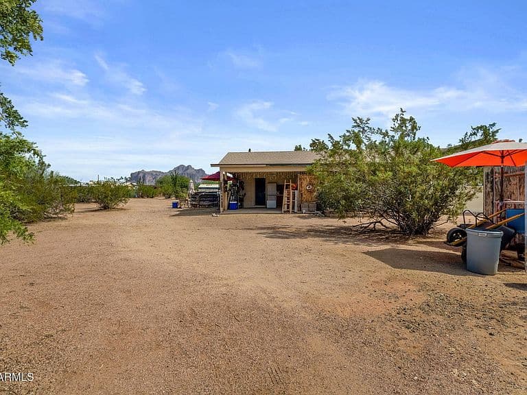 2141 N PLAZA Drive photo 5