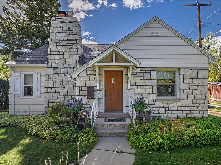309 Hauser Blvd photo 1