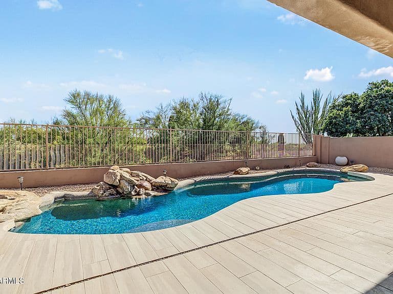 9575 E CAVALRY Drive photo 5