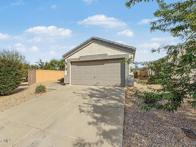 24053 N NECTAR Avenue photo 3