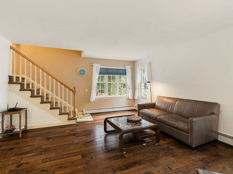 72 Grey Meadow Drive photo 3