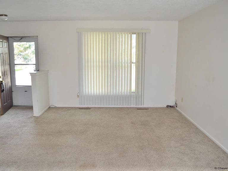 4317 Pathfinder Ave photo 2