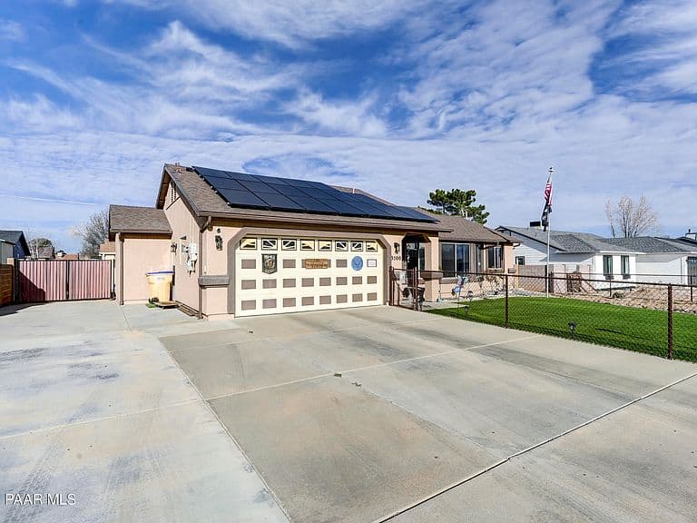 3500 N Greg Dr photo 3