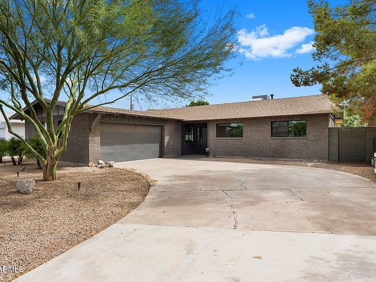8731 E STARLIGHT Way photo 2