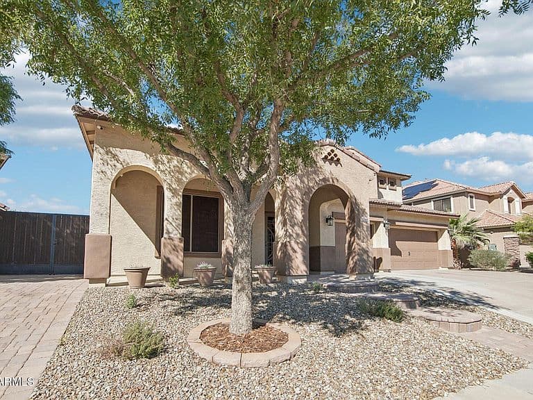 15498 N 185TH Avenue photo 5