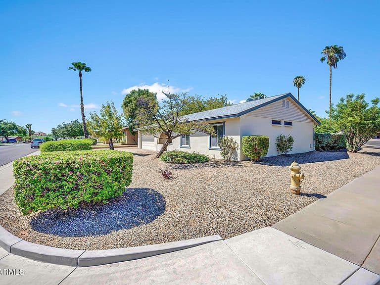 4132 E Greenway Lane photo 4