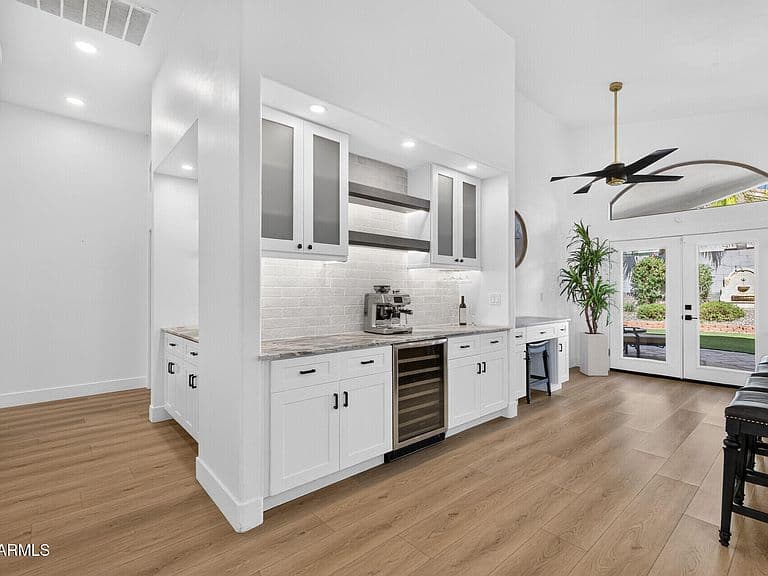 8072 E MARIA Drive photo 5